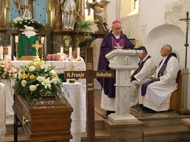 /A/2024/10/A/​Sprovodna misa i ispraćaj vlč. Franje Sobočana2024 (8).JPG