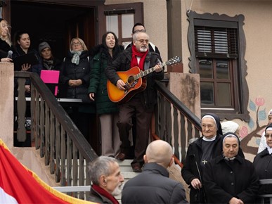 /A/2024/12/D/Blagoslovljen kamen temeljac budućeg prihvatilišta za bolesnike na Vrhovcu (2).jpg