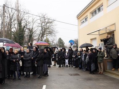 /A/2024/12/D/Blagoslovljen kamen temeljac budućeg prihvatilišta za bolesnike na Vrhovcu (3).jpg