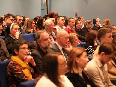 /A/2024/12/E/Predbožićni susret predstavnika crkvenih ustanova, zajednica i udruga s nadbiskupom Kutlešom2024 (11).JPG