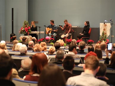 /A/2024/12/E/Predbožićni susret predstavnika crkvenih ustanova, zajednica i udruga s nadbiskupom Kutlešom2024 (12).JPG