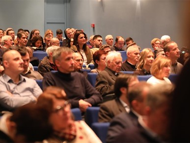 /A/2024/12/E/Predbožićni susret predstavnika crkvenih ustanova, zajednica i udruga s nadbiskupom Kutlešom2024 (4).JPG