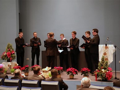 /A/2024/12/E/Predbožićni susret svećenika, redovnika i đakona s nadbiskupom Kutlešom (1).JPG