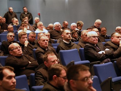 /A/2024/12/E/Predbožićni susret svećenika, redovnika i đakona s nadbiskupom Kutlešom (9).JPG