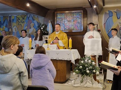 /A/2024/12/E/Proslava svetkovine Božića u Župi Rođenja Isusova na Kajzerici2024 (3).jpg