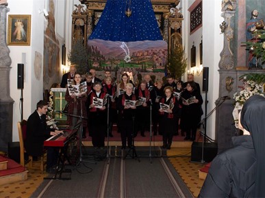 /A/2024/12/F/KONCERT 11.jpg