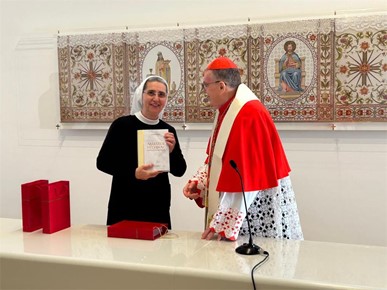 /A/2024/12/F/Kardinal Bozanić pohodio Kuću maticu sestara milosrdnica u Zagrebu2024 (4).jpeg