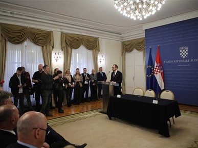 /A/2024/2/A/Potpisivanje Sporazuma (8).JPG