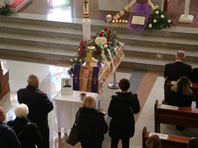 /A/2024/3/A/240304 sprovod vlč. Marinka Goleka (1).JPG