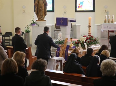 /A/2024/3/A/240304 sprovod vlč. Marinka Goleka (3).JPG