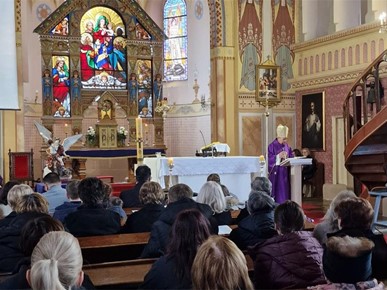 /A/2024/3/B/Biskup Gorski krstio peto dijete u obitelji Žučko2024 (1).jpg