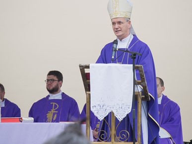 /A/2024/3/B/Nadbiskup Kutleša predslavio misu prigodom sredoposnog proštenja u Desincu2024 (8).jpeg