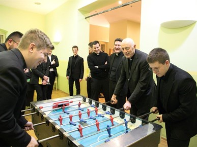 /A/2024/3/D/240314 Nuncij u zagrebačkoj Bogosloviji (4).jpg