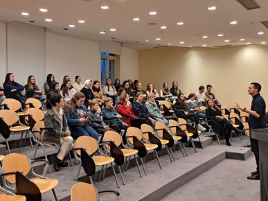 /A/2024/3/E/Križni put za srednjoškolce u Bogoslužnom prostoru 18032024 (5).jpg