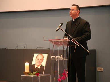 /A/2024/3/E/Miho Demovic obljetnica (5).JPG