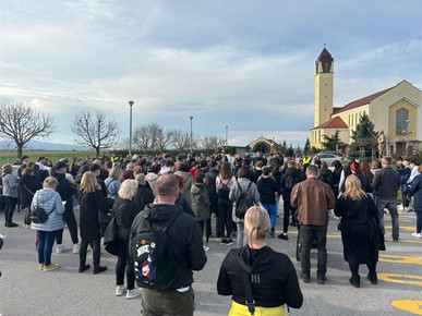 /A/2024/3/E/Održan 12. križni put vjernika Svete Nedjelje2024 (1).jpg