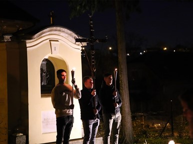 /A/2024/3/G/Križni put za mlade na Ksaveru 2024 (10).JPG