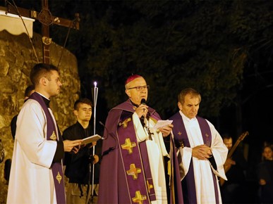 /A/2024/3/G/Križni put za mlade na Ksaveru 2024 (36).JPG