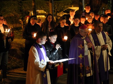 /A/2024/3/G/Križni put za mlade na Ksaveru 2024 (8).JPG