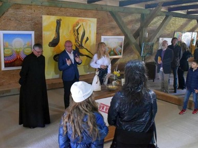 /A/2024/3/H/Otvorena ​izložba Cvjetnica 2024 u župnom dvoru Vugrovec (1).jpg