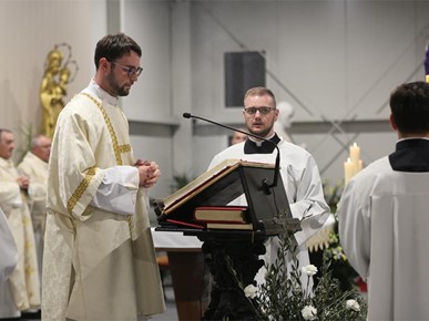 /A/2024/3/I/Nadbiskup Kutleša predvodio Misu večere Gospodnje2024 (18).JPG