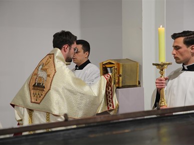 /A/2024/3/I/Nadbiskup Kutleša predvodio Misu večere Gospodnje2024 (36).JPG