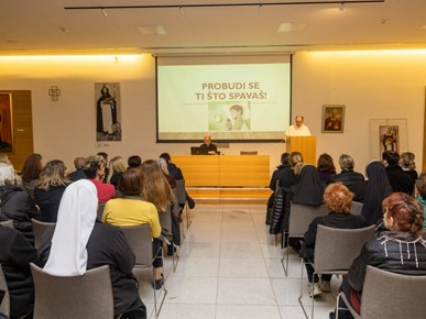 /A/2024/3/I/Predavanjem o. Mije Nikića završene korizmene tribine na Peščenici (1).jpg