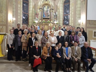 /A/2024/3/I/​Biskup Šaško predvodio Vazmeno bdjenje u Župi Navještenja BDM u Velikoj Gorici2024 (4).jpg