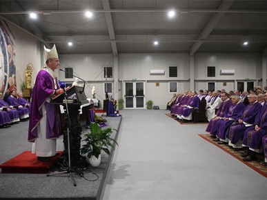 /A/2024/3/Kuharićevo/Euharistijsko slavlje prigodom 22. obljetnice smrti kardinala Kuharića (21).JPG