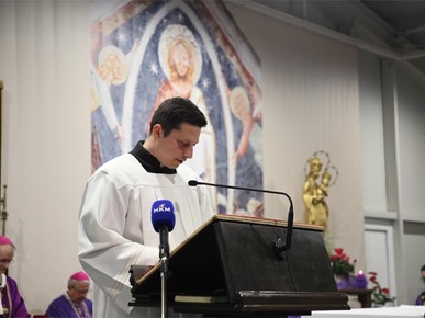 /A/2024/3/Kuharićevo/Euharistijsko slavlje prigodom 22. obljetnice smrti kardinala Kuharića (4).JPG