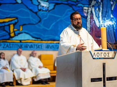 /A/2024/4/D/240417-SljemeMaranatha (20).JPG