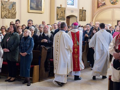 /A/2024/5/A/​Biskup Gorski blagoslovio obnovljenu crkvu Uznesenja Blažene Djevice Marije u Stenjevcu (11).jpg