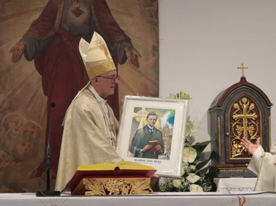 /A/2024/5/C/Nuncij Giorgio Lingua na spomendan bl. Ivana Merza predslavio misu kod isusovaca u Zagrebu (3).jpg