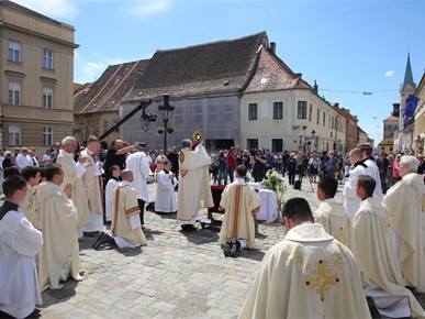 /A/2024/5/F/Nadbiskup Kutleša predvodio misno slavlje prigodom proslave svetkovine Tijelova i Dana državnosti Republike Hrvatske2024 (44).JPG