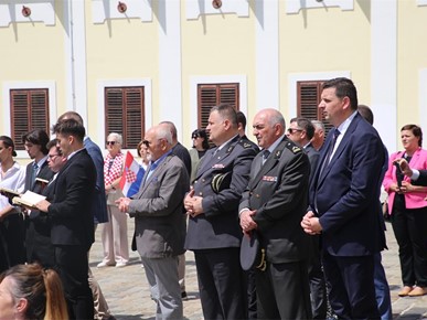 /A/2024/5/F/Nadbiskup Kutleša predvodio misno slavlje prigodom proslave svetkovine Tijelova i Dana državnosti Republike Hrvatske2024 (48).JPG