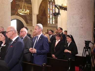 /A/2024/5/F/Nadbiskup Kutleša predvodio misno slavlje prigodom proslave svetkovine Tijelova i Dana državnosti Republike Hrvatske2024 (6).JPG