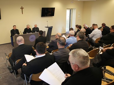 /A/2024/5/F/Održana konstituirajuća sjednica Prezbiterskog vijeća Zagrebačke nadbiskupije (5).JPG