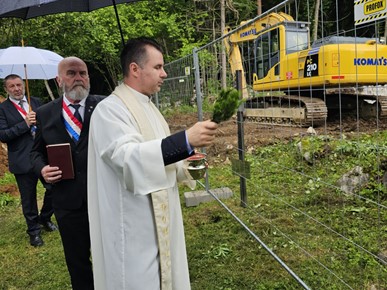 /A/2024/5/F/Ostrc blagoslov gradilista  (2).jpeg