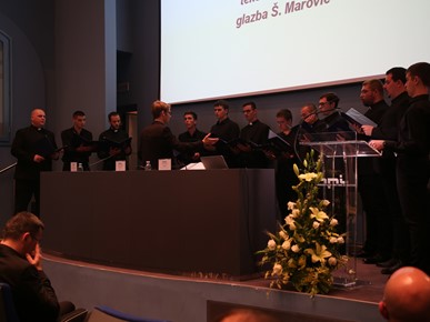 /A/2024/5/F/Podjela diploma djakoni 2024 (17).JPG