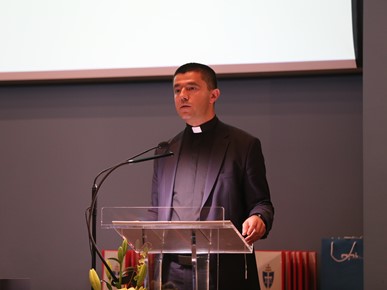 /A/2024/5/F/Podjela diploma djakoni 2024 (4).JPG