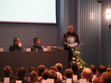 /A/2024/5/F/Podjela diploma djakoni 2024 (8).JPG