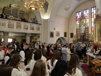 /A/2024/5/F/Župa Presvetog Trojstva u Krašiću proslavila titular2024 (3).jpg