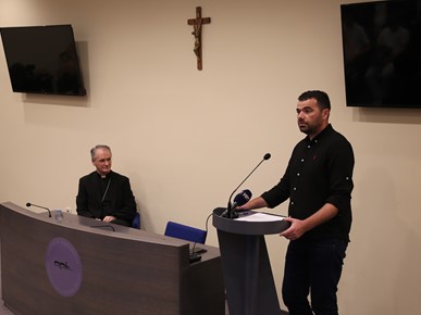 /A/2024/6/A/240603 Nadbiskup i vjeroučenici (9).JPG