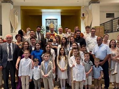 /A/2024/6/A/Biskup Gorski krstio peto dijete obitelji Šumić (4).jpg