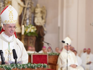 /A/2024/6/B/Nadbiskup Kutleša zaredio fra Ivu Martinovića za novog požeškog biskupa (2).jpg