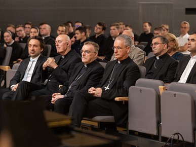 /A/2024/6/C/Predstavljena knjiga „…da svijet uzvjeruje“ apostolskog nuncija u RH nadbiskupa Giorgia Lingue (5).jpg