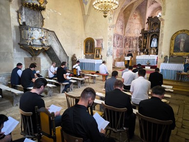 /A/2024/6/C/Završni susret Trajne formacije svećenika (8).jpg