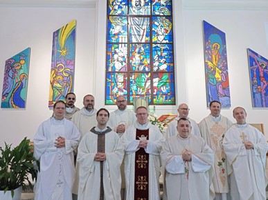 /A/2024/6/D/Susret dijecezanskih svećenika Zagrebačke metropolije ređenih 2006. -2024godine (1).JPG