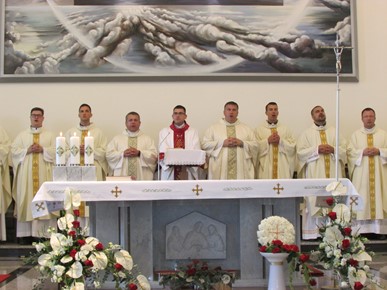 /A/2024/6/F/1Vlč. Filip Pranjić proslavio mladu misu u Župi Dobrog Pastira u Brestju2024 (3).JPG