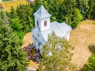 /A/2024/6/G/Biskup Mrzljak slavio misu u kapeli sv. Ivana Krstitelja u Hrženiku2024 (1).jpg